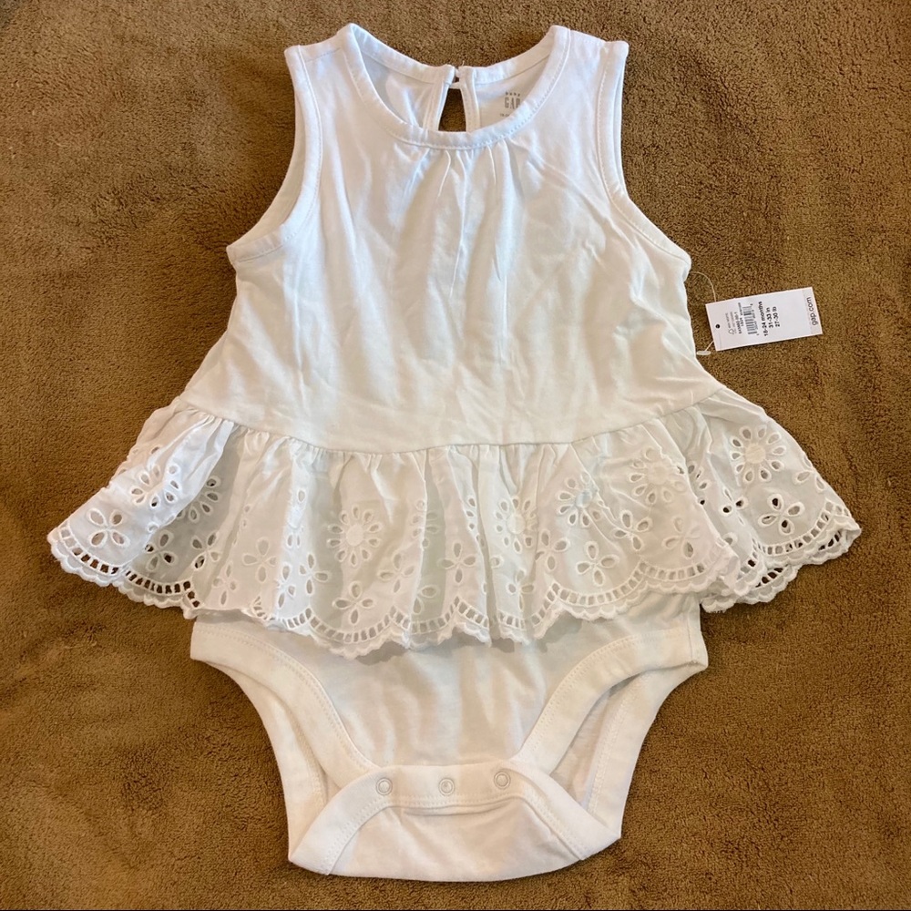 Gap Toddler Girl Eyelet Peplum Top 18-24 months